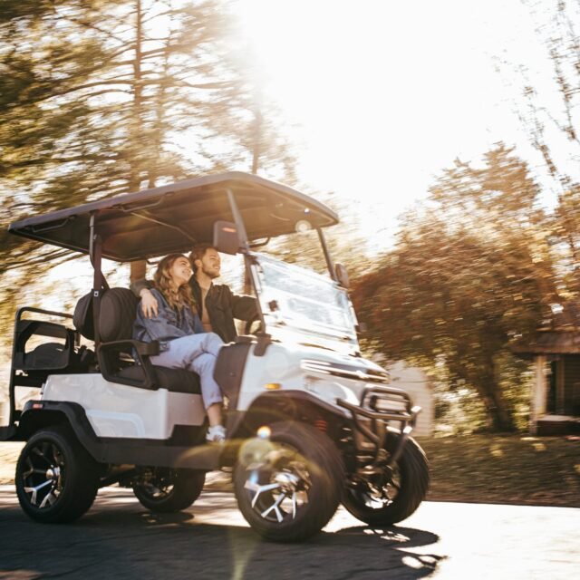 Denago Nomad XL golf cart