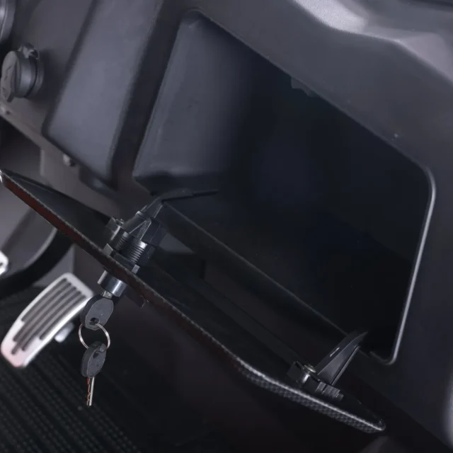 Denago Rover XL golf cart — detail view