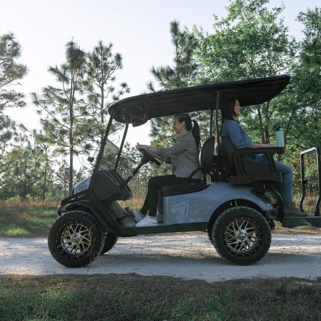 E-Z-GO Express S4 golf cart