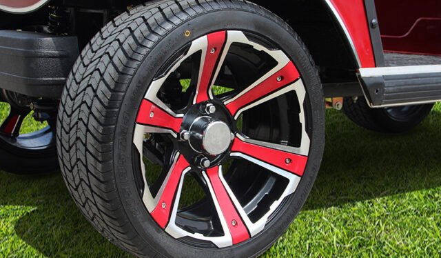 Evolution Classic 4 Plus golf cart — detail view